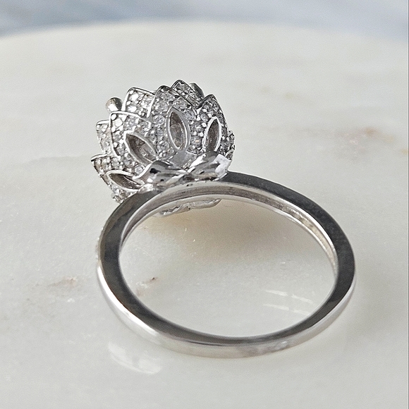 Vintage Style Floral ring, 925 Sterling Silver Charmed Aroma Flower Collection - Picture 7 of 10
